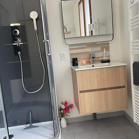 Les Hirondelles A Tatil Evi